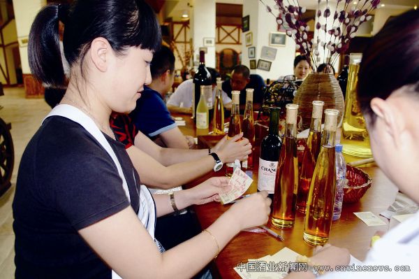 點(diǎn)擊放大